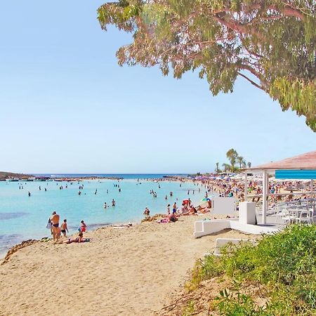 Villa Sunday Agia Napa Buitenkant foto
