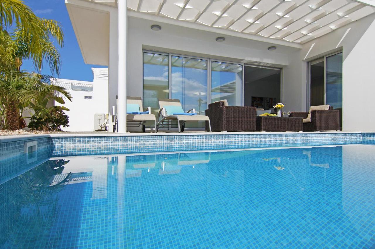 Villa Sunday Agia Napa Buitenkant foto